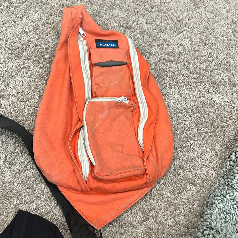 KAVU